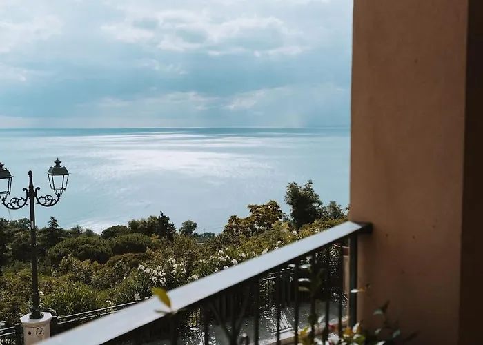 Panphilia: Holiday Apartment