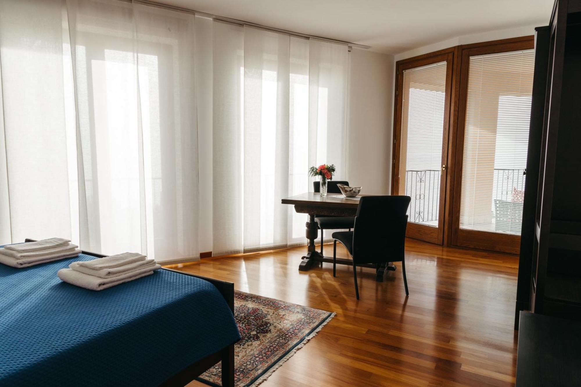 Apartment Panphilia: Vasto